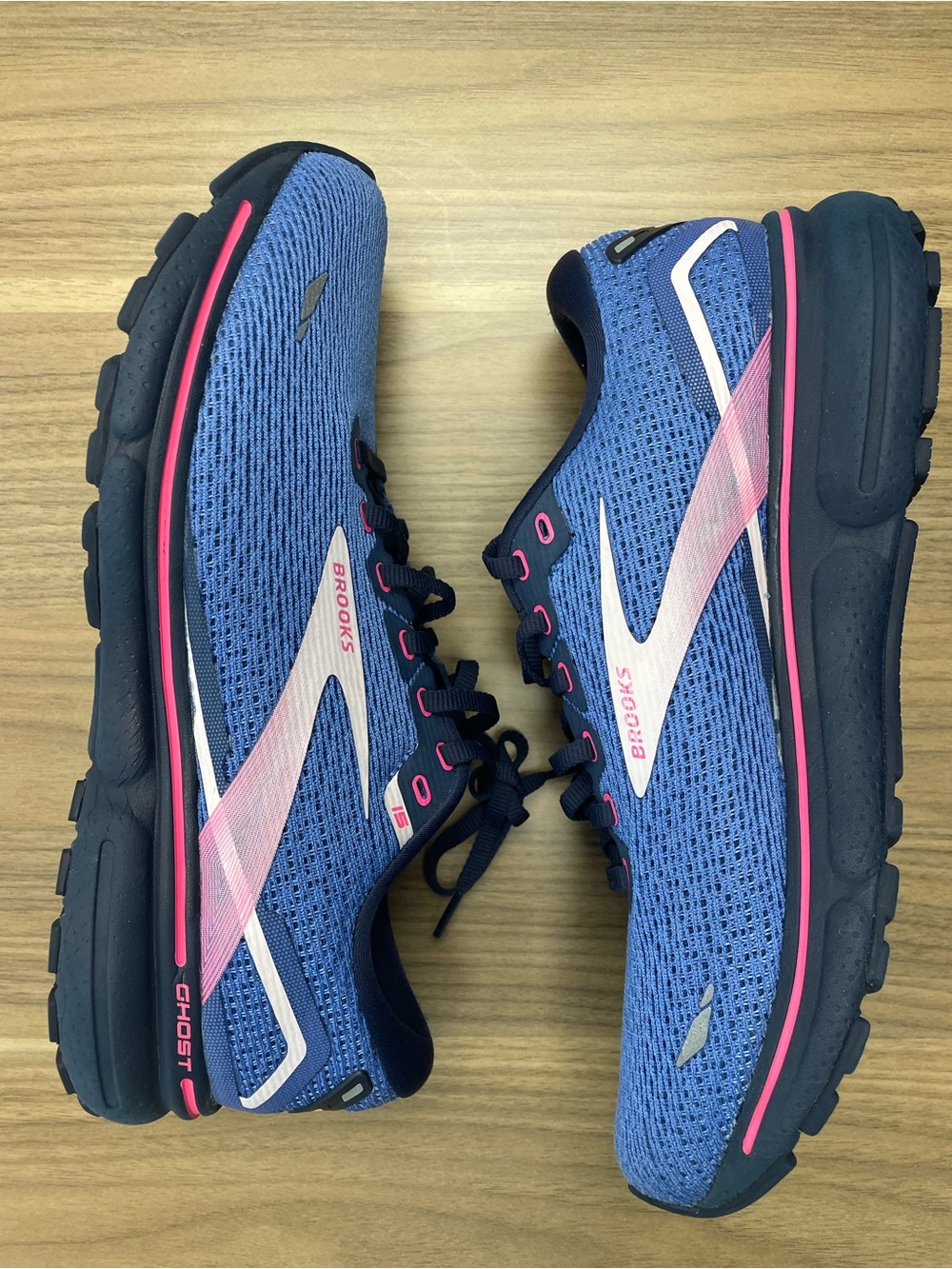 Like new Brooks Womens Ghost 15 Blue Running Road Shoes Size 11 - Picture 7 of 8